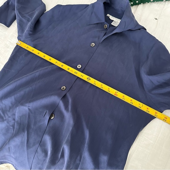 Burberry’s Blue Silk Button Down Shirt - Picture 4 of 6